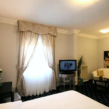 Sangallo מלון 3*